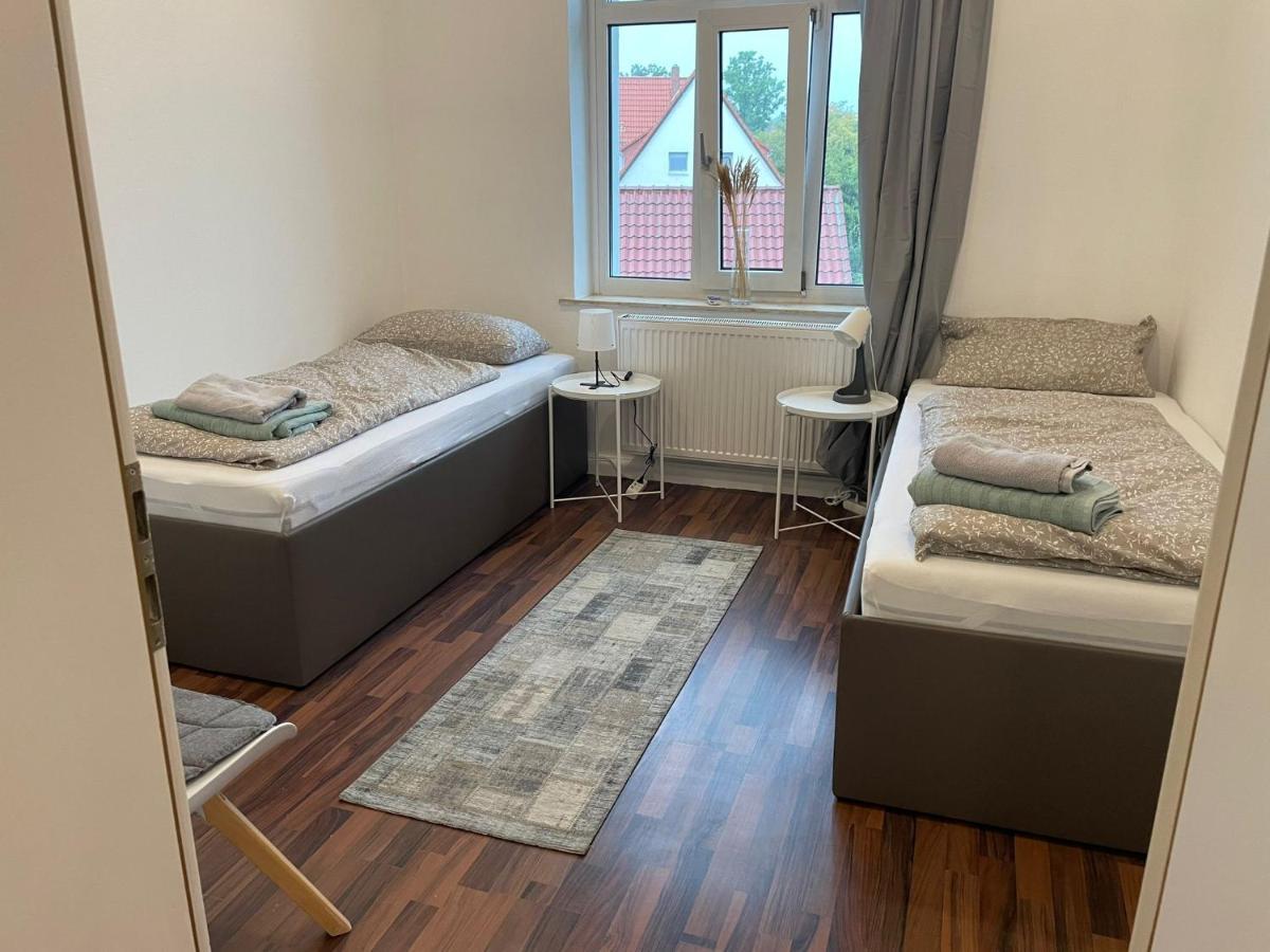 7-24 Self-Check-In - 120Qm - 5 Rooms - 2 Bathrooms - Kitchen - Free Parking - Yihapartment Hannover Esterno foto